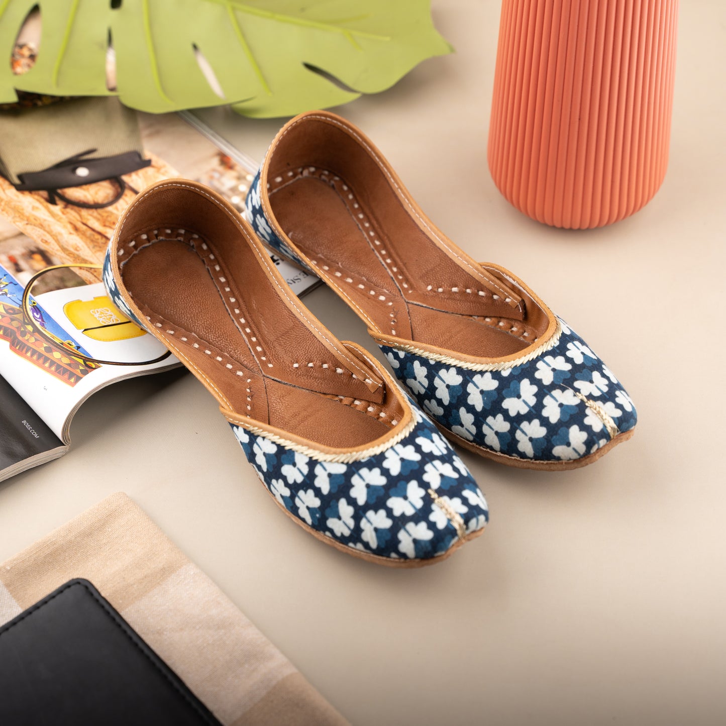 Blue Butterfly Jutti