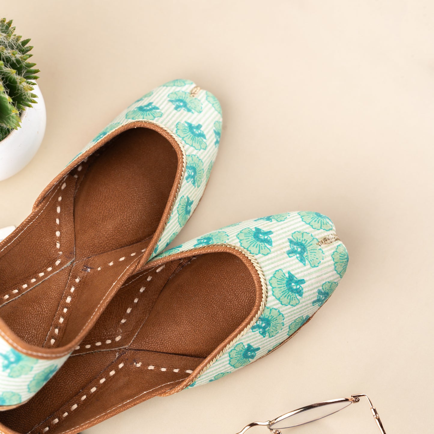 casual ethnic footwear