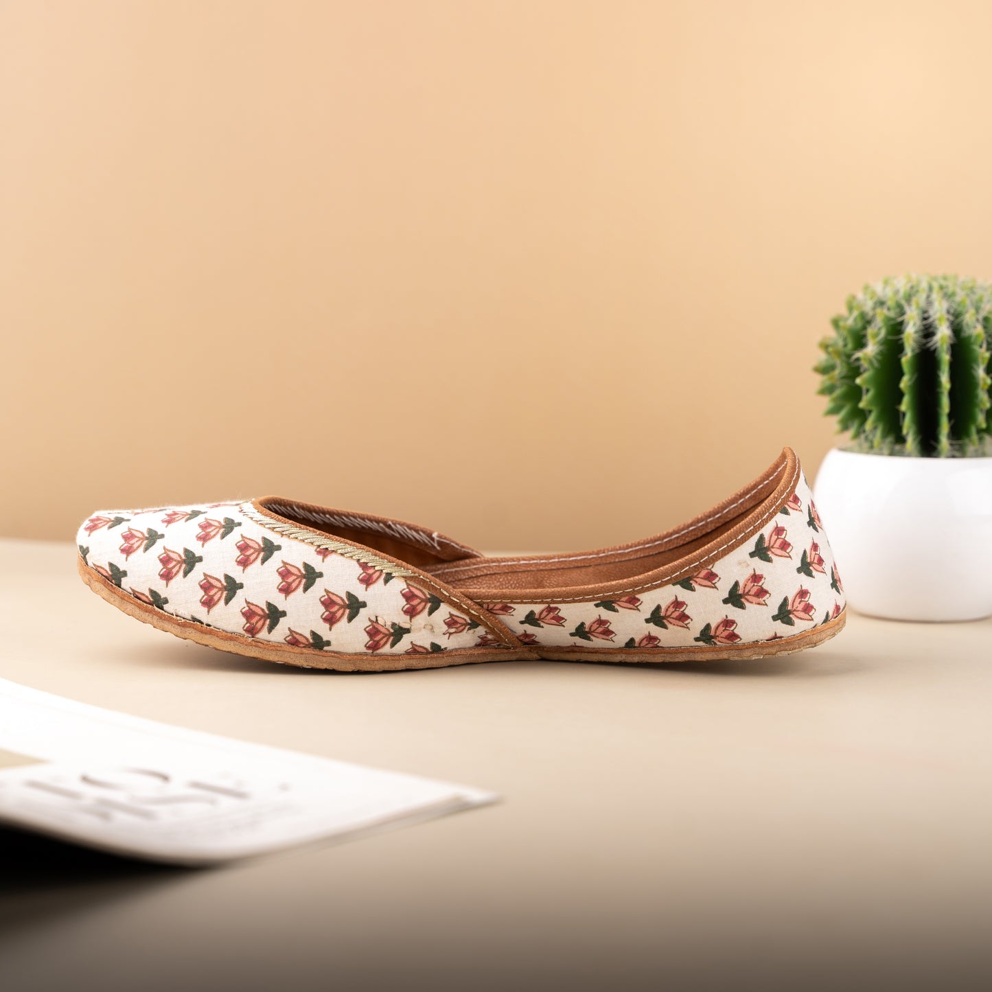 floral print jutti