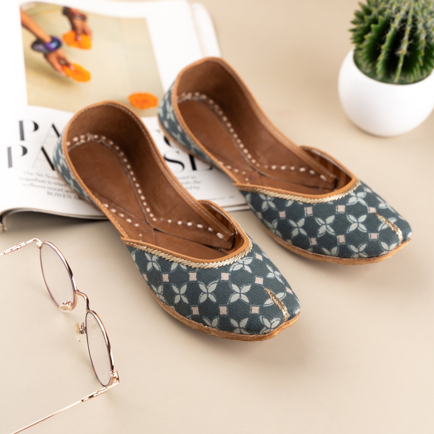 office wear traditional jutti