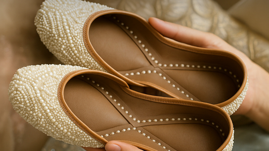Bridal Juttis vs. Bridal Heels: Which One Is Best for Your Wedding Day?
