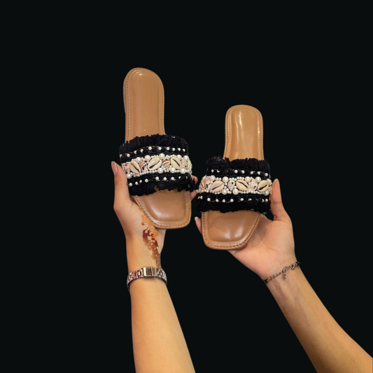 Fashion Beeds Shell Sliders