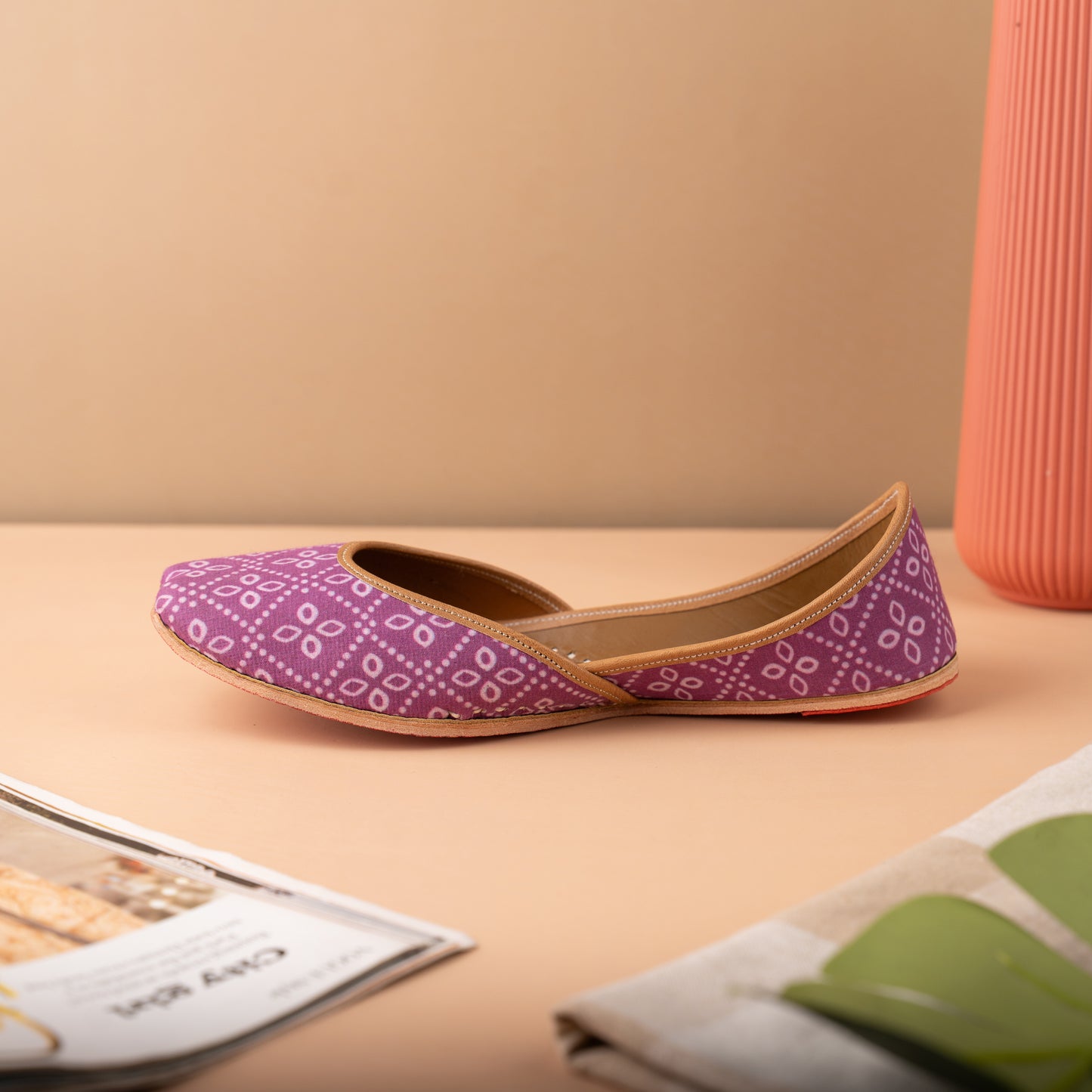 Pink Traditional Printed Jutti