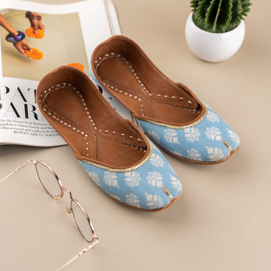 Blue Leaf Printed Jutti