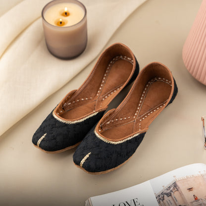 Black Mogra Jutti