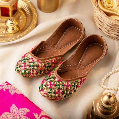 Floral Heavy Work Jutti