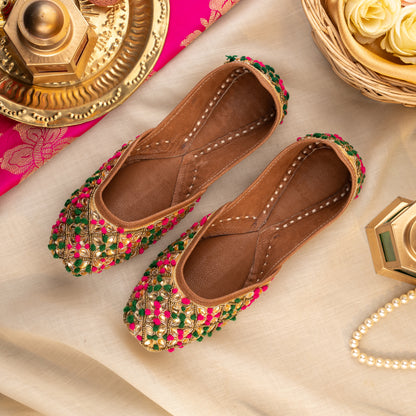Floral Heavy Work Jutti